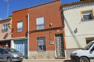Casa - Chalet en venta en Horcajo de Santiago de 185 m2 photo 0