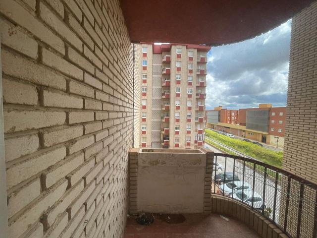 Piso en venta en Tarancón de 93 m2 photo 0