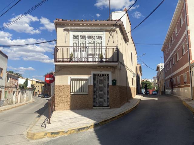 Casa - Chalet en venta en Tarancón de 126 m2 photo 0