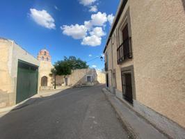 Venta de casa en calle Carmen, Uclés. photo 0