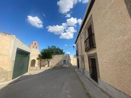 Venta de casa en calle Carmen, Uclés. photo 0