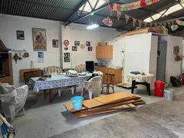 Nave Industrial en venta en Saelices de 165 m2 photo 0