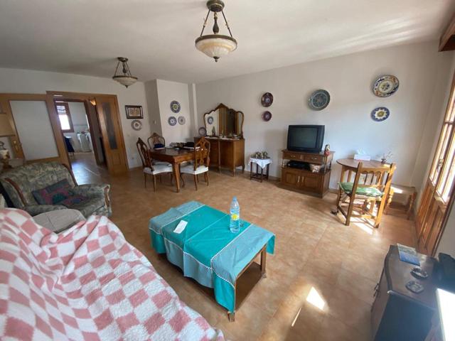 Piso en venta en Santa Cruz de la Zarza de 120 m2 photo 0