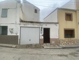 Casa De Pueblo en venta en Tarancón de 151 m2 photo 0