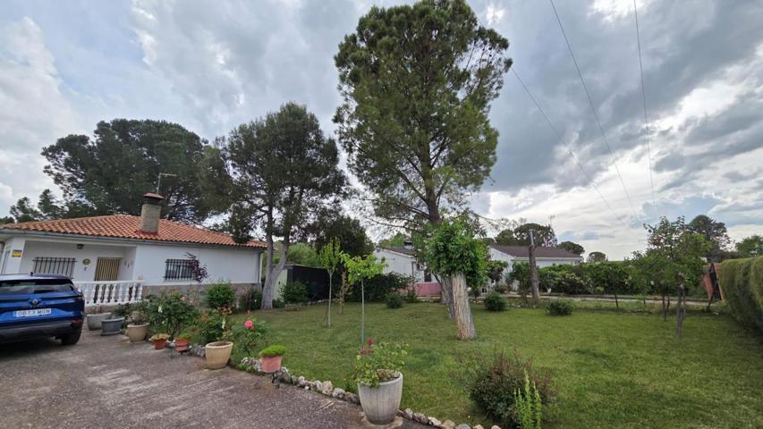 Casa - Chalet en venta en Illana de 80 m2 photo 0