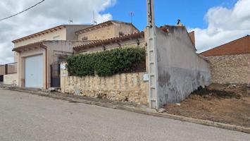 Casa - chalet en Calle Río Záncara, Villares del Saz photo 0