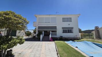 Casa - chalet en Calle de la Horca, Barajas de Melo photo 0