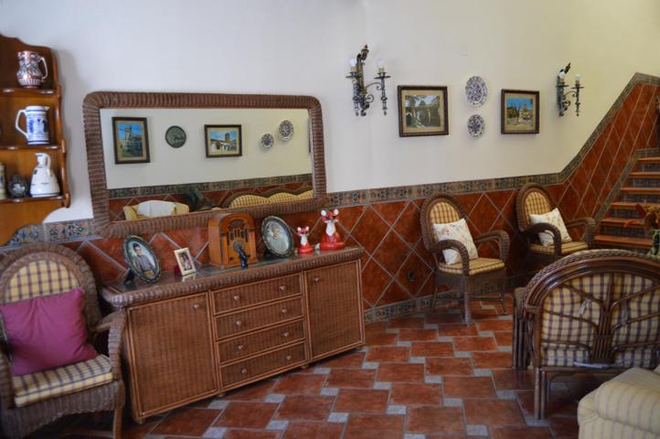 Casa Rústica en venta en Corral de Almaguer de 688 m2 photo 0