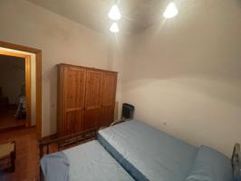 Casa De Pueblo en venta en Barajas de Melo de 100 m2 photo 0