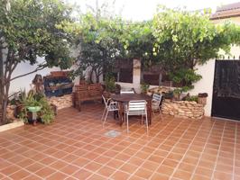 Casa De Pueblo en venta en Fuente de Pedro Naharro de 140 m2 photo 0