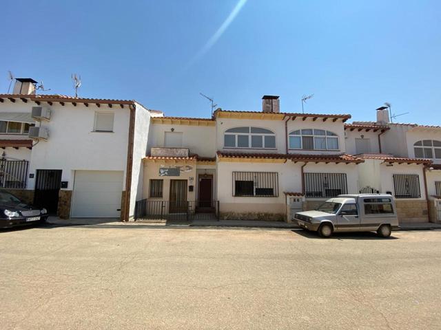 Adosado en venta en Villamayor de Santiago de 137 m2 photo 0