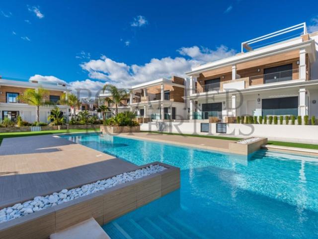 Unifamiliar Separadas En venta en Rojales photo 0