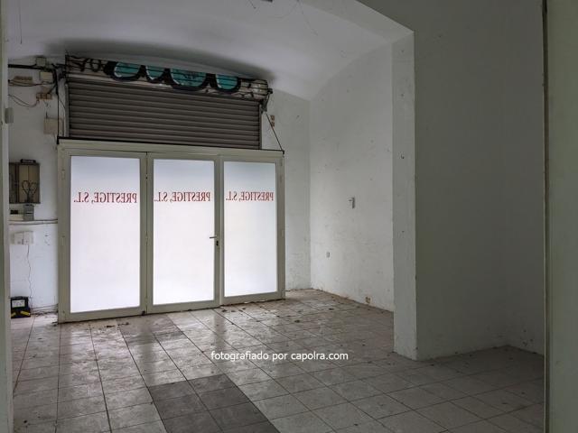 Otro En venta en Calle D'Evarist Arnús, 69, Les Corts, Barcelona photo 0