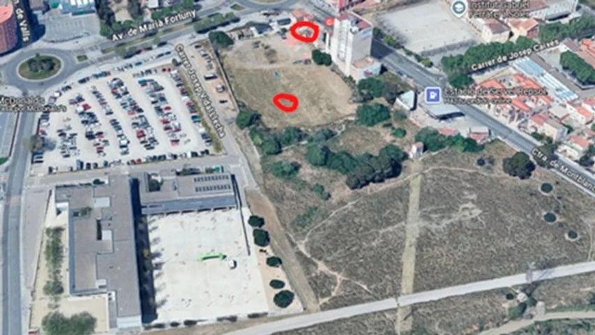Terreno Urbanizable En venta en Calle Josep Vidal Llecha, 10, Llevant, Reus photo 0