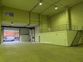 Casa En venta en Calle De Màlaga, 14, Casablanca, Sant Boi De Llobregat photo 0