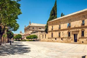Piso en Venta en Casco Antiguo Úbeda, Jaén photo 0