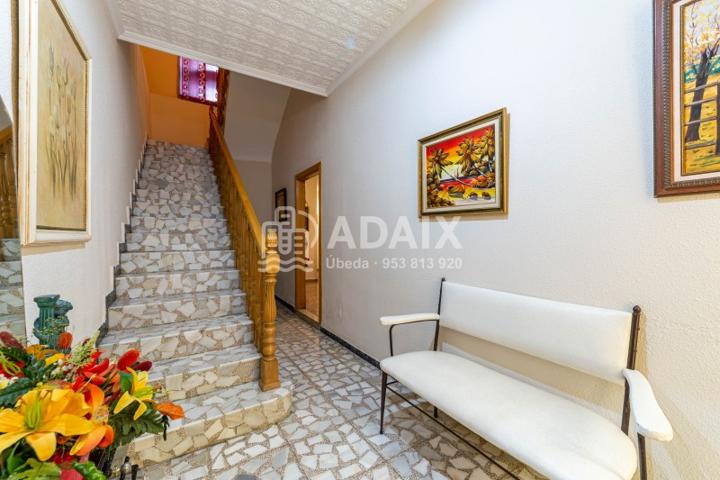 Casa en Venta en Úbeda, Jaén photo 0