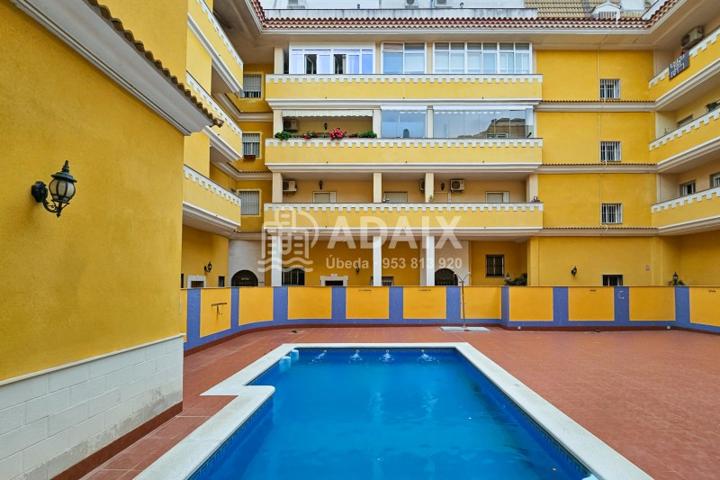 Piso en Venta en SAFA - Cristo Rey Úbeda, Jaén photo 0