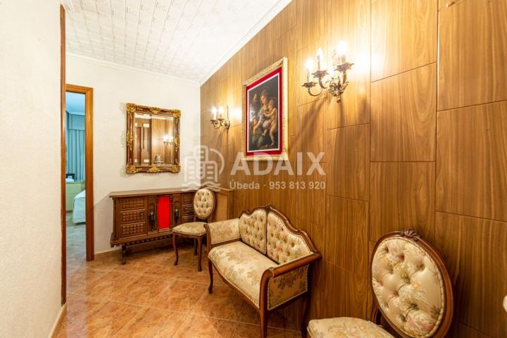 Piso en Venta en Úbeda, Jaén photo 0