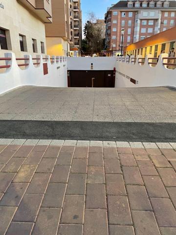 Plaza de garaje en venta photo 0