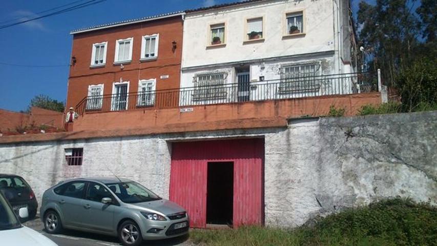 Villa En venta en Santiago de Compostela photo 0