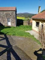 Villa En venta en Outes photo 0