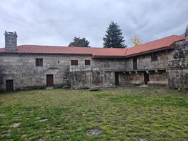 Villa En venta en Brión photo 0