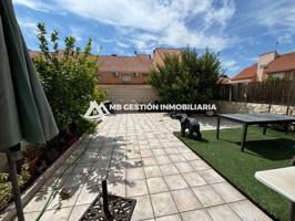 MB GESTION INMOBILIARIA VENDE CHALET ADOSADO EN URB. LA ZARZUELA DE TORREJON DE VELASCO!!! photo 0