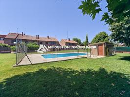 ¡¡¡ MB GESTIÓN INMOBILIARIA VENDE ESTUPENDO CHALET EN ZONA CENTRO DE HUMANES DE MADRID EN URB PRIVADA CON PISCINA!!! photo 0