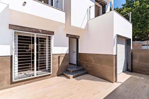 Casa En venta en Calle Serranía De Ronda, 21, El Parador, Roquetas De Mar photo 0
