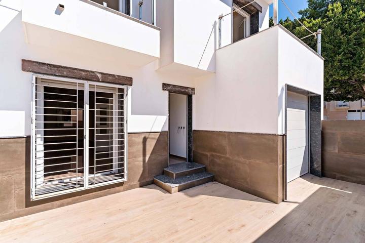 Casa En venta en Calle Serranía De Ronda, 21, El Parador, Roquetas De Mar photo 0