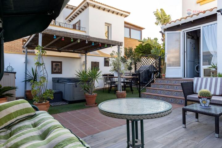 Unifamiliar Pareada En venta en Avenida La Giralda, Lomas Del Mar, Vera photo 0