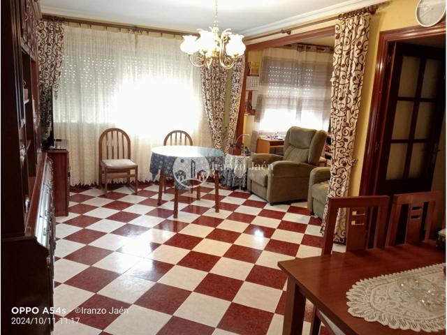 Apartamento en venta en Peñamefécit-Avenida de Barcelona(23006) photo 0