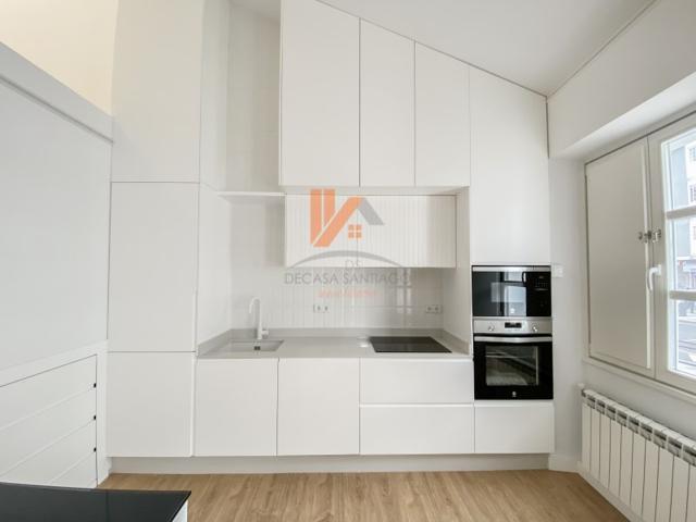 Unifamiliar Separadas En venta en Santiago De Compostela photo 0