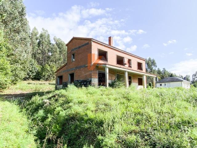 Casa En venta en Boqueixón photo 0