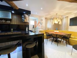 Casa En venta en Santiago De Compostela photo 0