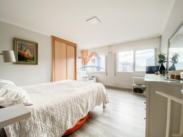 Piso En venta en Santiago De Compostela photo 0