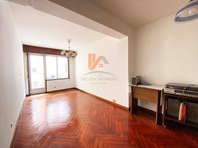 Piso En venta en Santiago De Compostela photo 0