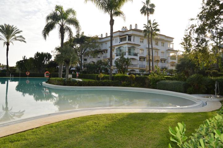 Dúplex En venta en Av Ashmawi , 1, Marbella photo 0