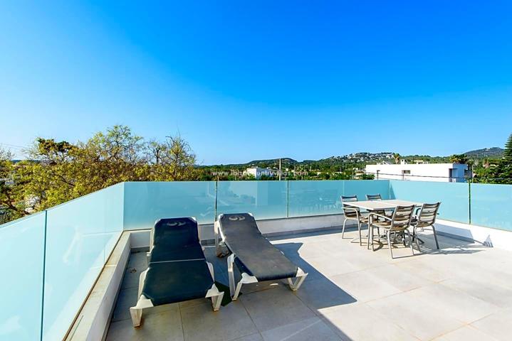 Gran casa independiente en parcela de 554m², Jesús - Large detached house on a plot of 554m², Jesús photo 0