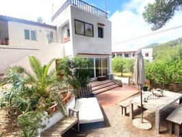 Espacioso adosado con mucho potencial para inversores en Cala Leña- Spacious semi-detached house with lots of potential for investors in Cala Leña photo 0