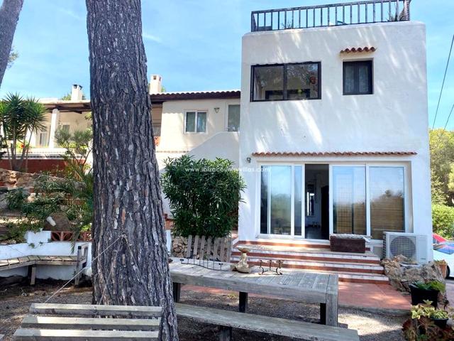 Espacioso adosado con mucho potencial para inversores en Cala Leña- Spacious semi-detached house with lots of potential for investors in Cala Leña photo 0