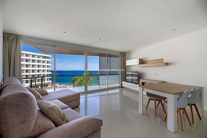 Moderno apartamento 2 dormitorios con vistas al mar - Modern 2 bedroom apartment with sea views photo 0