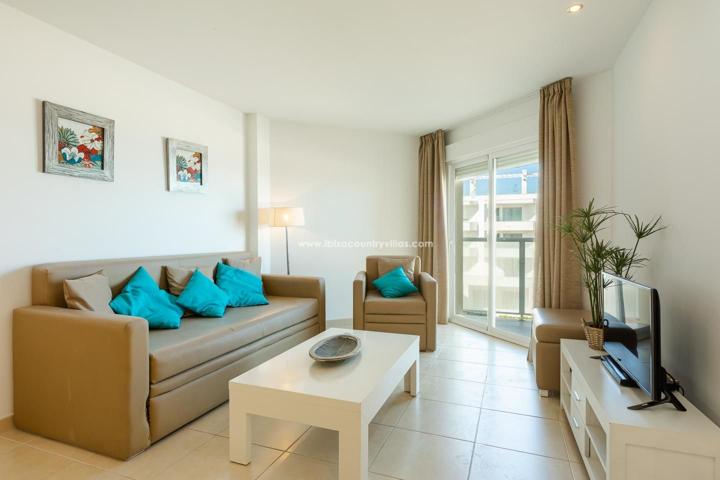 Apartamento de 2 dormitorios con espléndidas vistas al mar - 2-bedroom apartment with splendid sea views photo 0