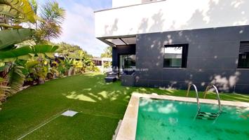 Impresionante Bajo con Piscina Privada en Ubicación Exclusiva - Fabulous flat at ground floor with private pool in great location photo 0
