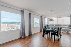 Apartamento de 3 dormitorios en Los Molinos con espectaculares vistas a la ciudad de Dalt Vila photo 0
