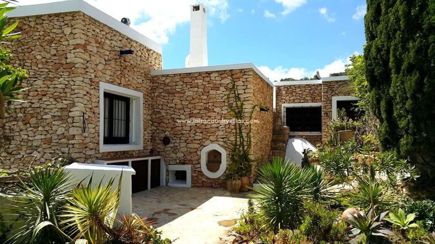 Finca con Encanto de 400 Años a la Venta cerca de San Agustín photo 0