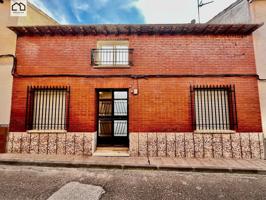 APIHOUSE VENDE A PLAZOS O ALQUILER CON OPCION A COMPRA CASA CON TERRENO EN VAL DE SANTA DOMINGO photo 0