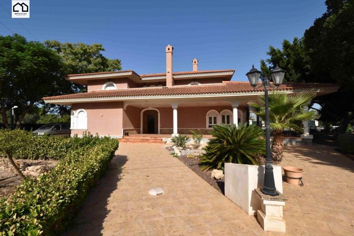 APIHOUSE VENDE ESPECTACULAR CHALET EN CALLOSA DE SEGURA. PRECIO: 540.000€ photo 0