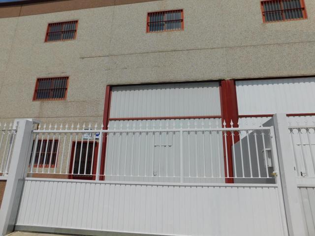 Nave Industrial en Poligono Arboledas photo 0